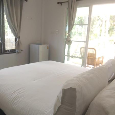 Nice Home Stay At Samroiyod บ้านพักริมเล ภายนอก รูปภาพ